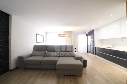 Apartamento T3 para Venda em São Vicente (Braga)