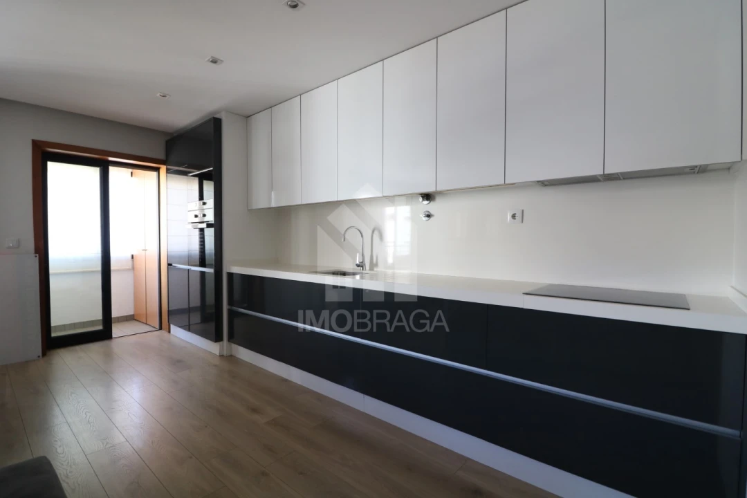 Apartamento T3 para Venda em São Vicente (Braga) Foto 3