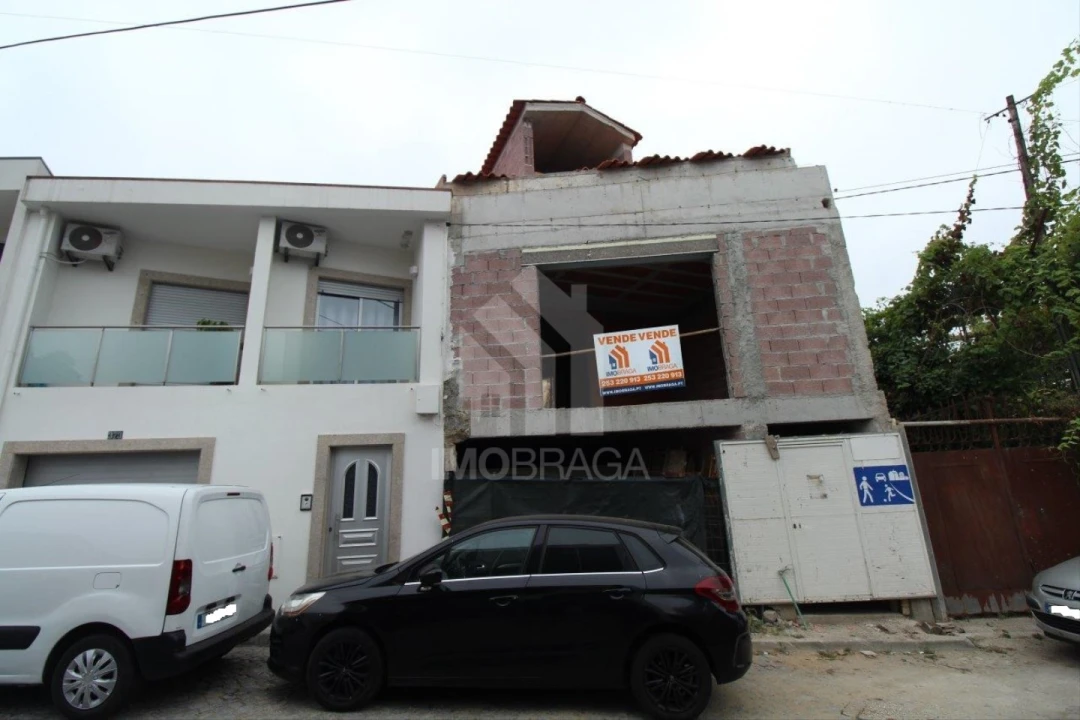 Moradia T3 para Venda em Real, Dume e Semelhe Foto 1