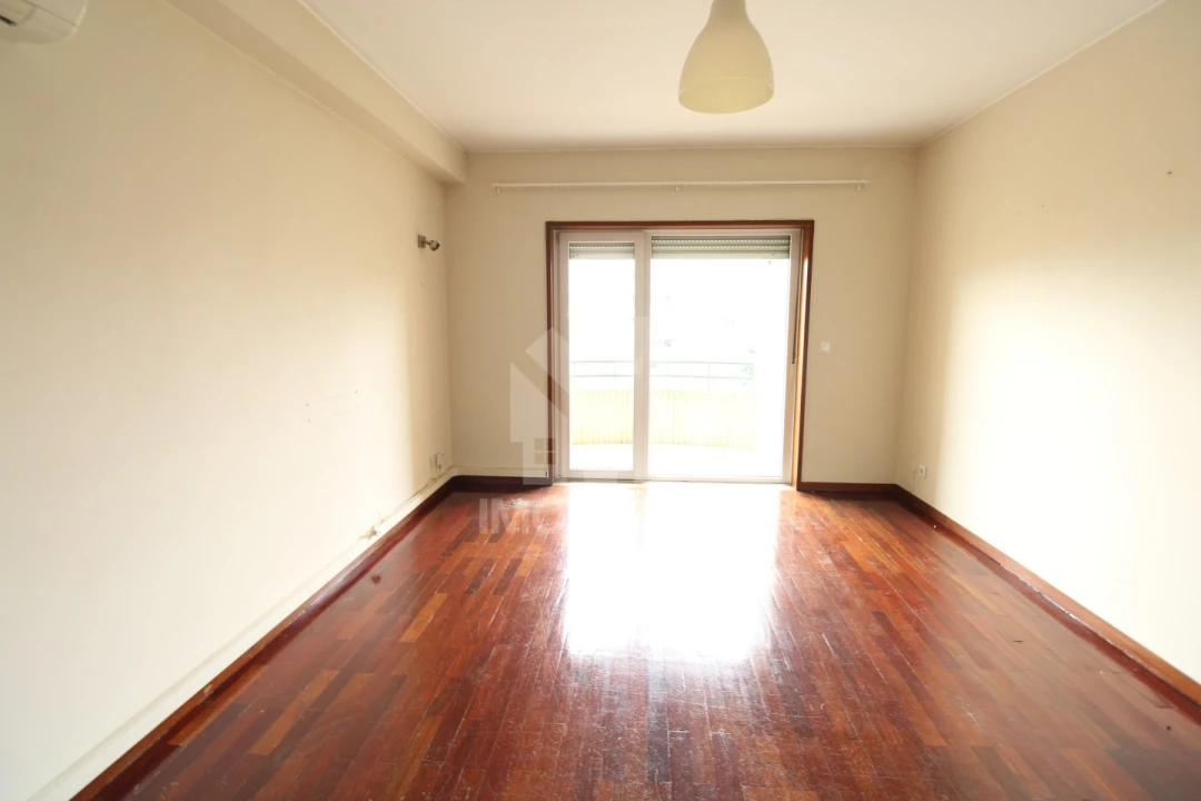 Apartamento T1 para Arrendamento em São Vitor (Braga) Foto 4
