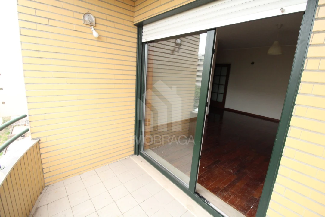 Apartamento T1 para Arrendamento em São Vitor (Braga) Foto 9