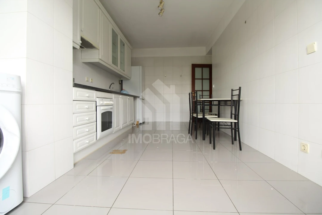 Apartamento T1 para Arrendamento em São Vitor (Braga) Foto 22