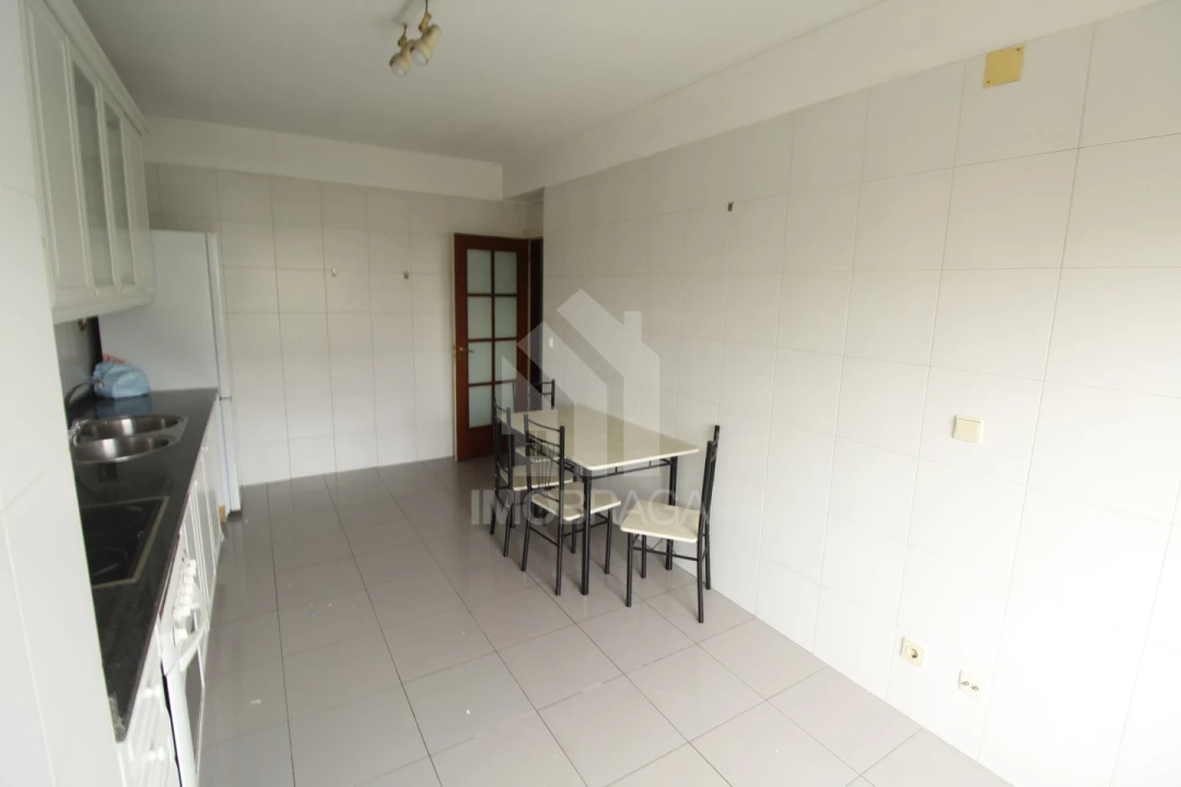 Apartamento T1 para Arrendamento em São Vitor (Braga) Foto 23