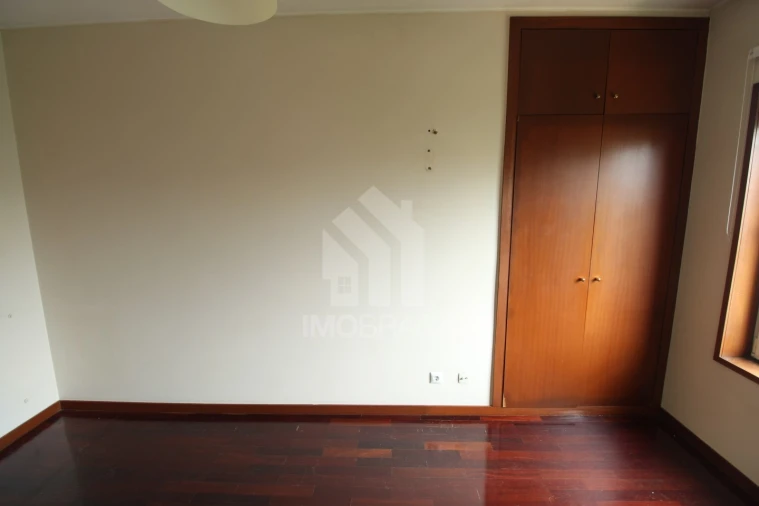 Apartamento T1 para Arrendamento em São Vitor (Braga) Foto 6