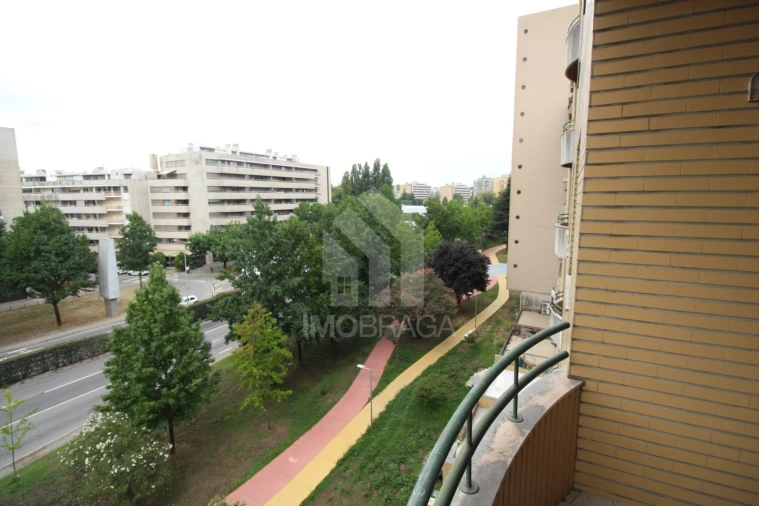 Apartamento T1 para Arrendamento em São Vitor (Braga) Foto 8