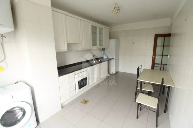 Apartamento T1 para Arrendamento em São Vitor (Braga) Foto 20