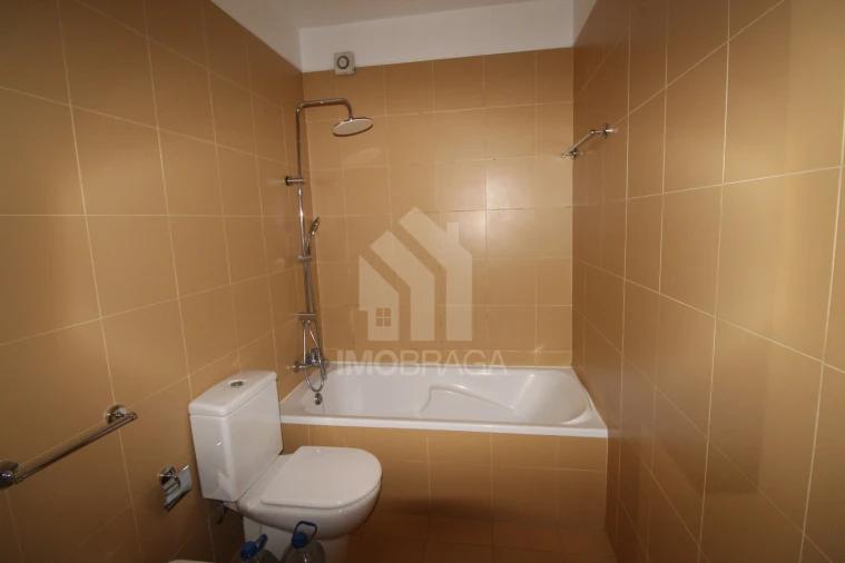 Apartamento T1 para Arrendamento em São Vitor (Braga) Foto 27