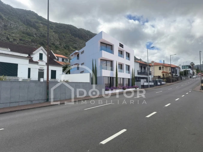 Apartamento T1 para Venda em Machico Foto 2