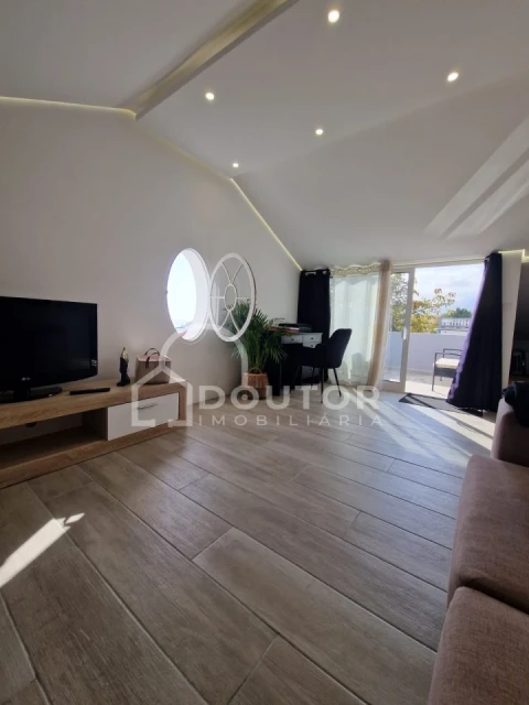 Moradia T3 para Venda em Funchal (Santa Maria Maior)