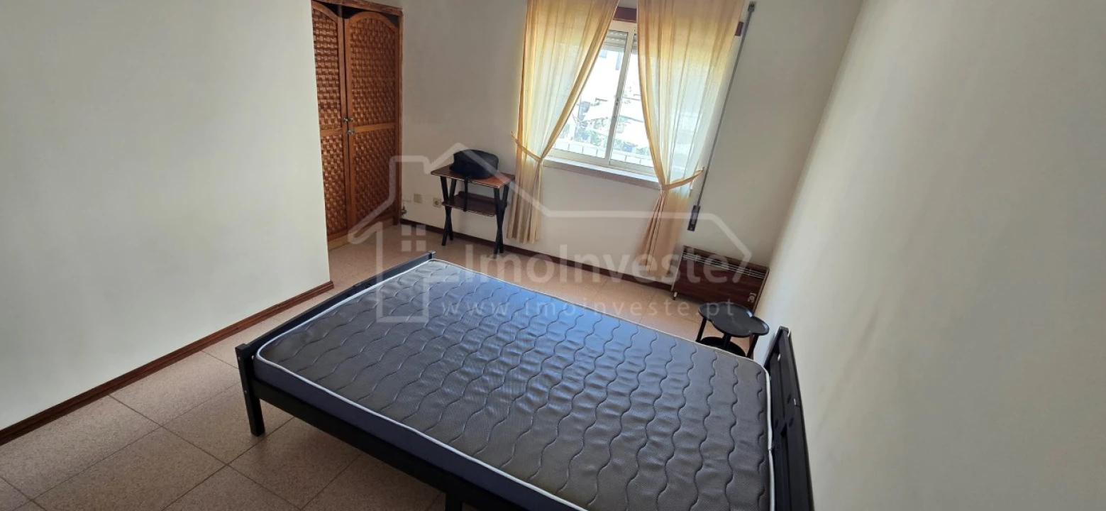 Apartamento T1 para Venda em Alcains Foto 2