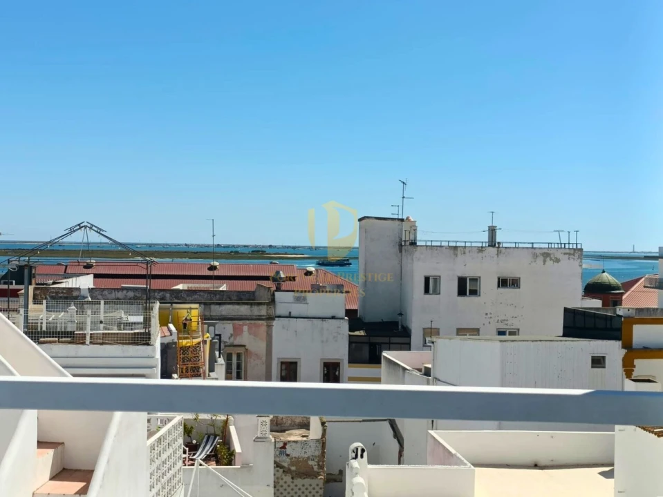 Moradia T4 para Venda em Olhão Foto 1