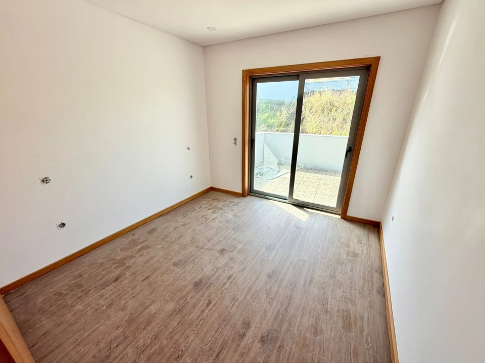 Apartamento T2 para Venda em Nogueira da Regedoura Foto 11