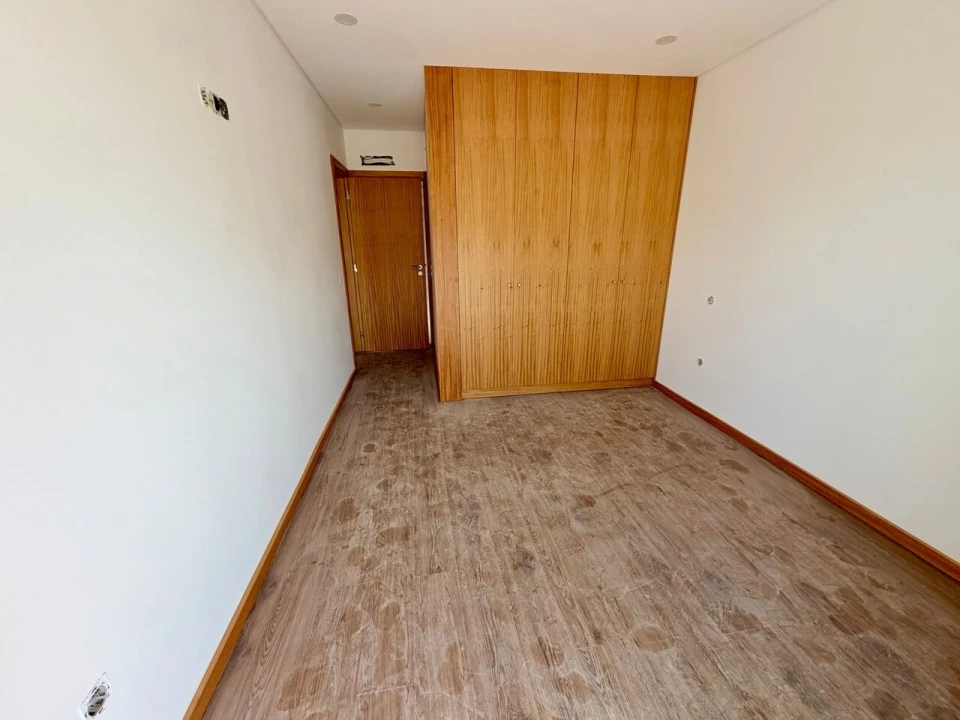 Apartamento T2 para Venda em Nogueira da Regedoura Foto 13