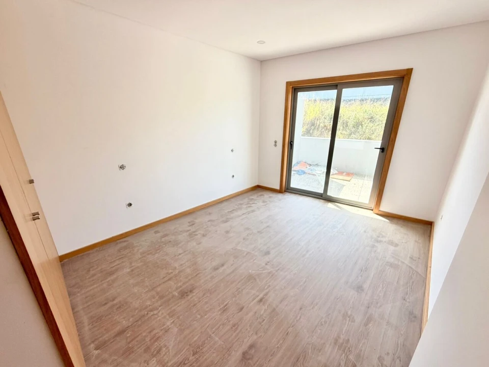 Apartamento T3 para Venda em Nogueira da Regedoura Foto 5