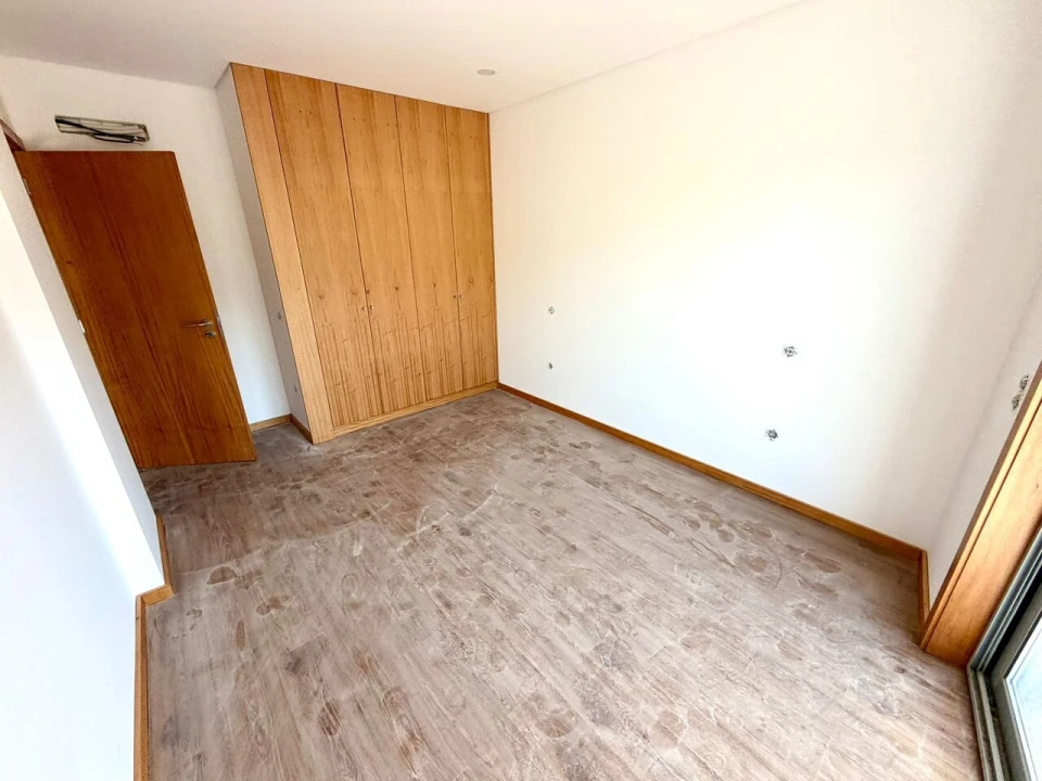 Apartamento T3 para Venda em Nogueira da Regedoura Foto 6