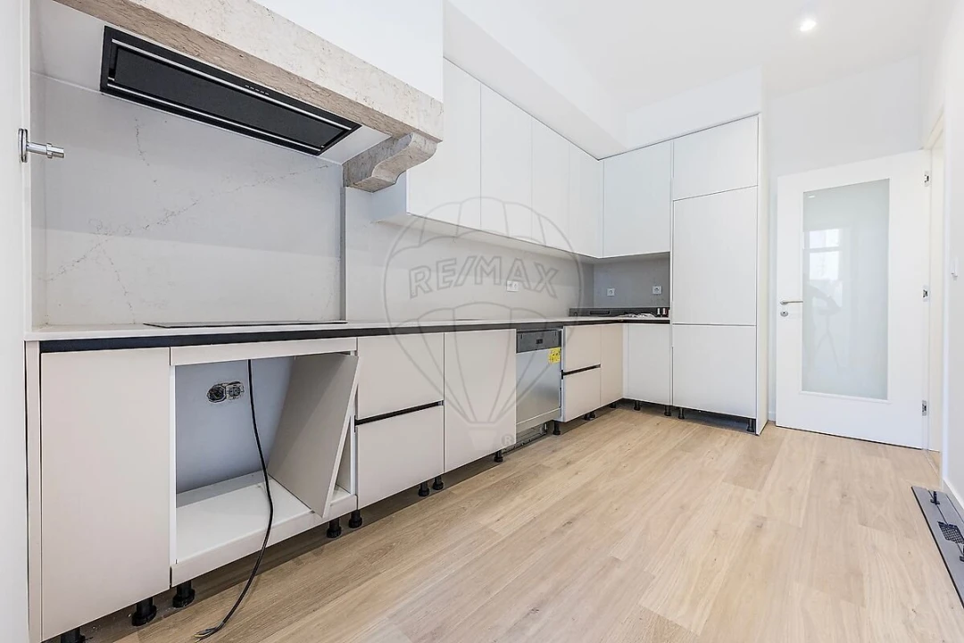 Apartamento T4 para Venda em Estrela Foto 18