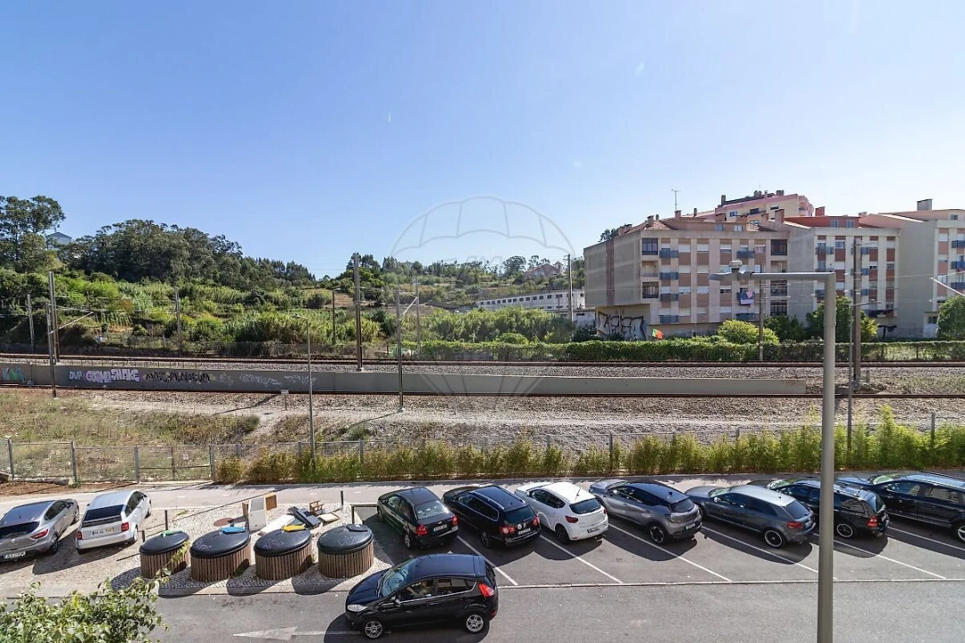 Apartamento T3 para Venda em Agualva e Mira-Sintra Foto 18
