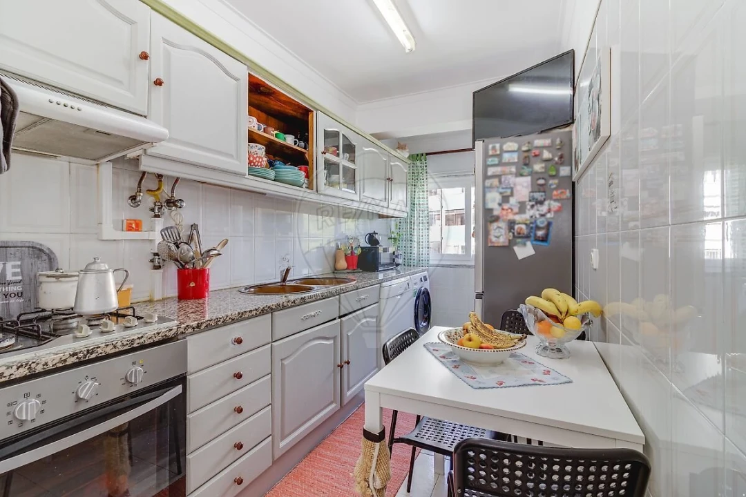 Apartamento T3 para Venda em Agualva e Mira-Sintra Foto 4