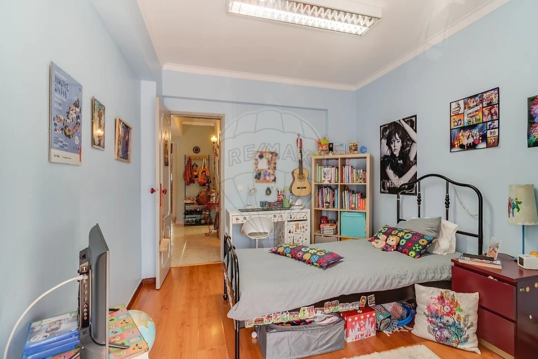 Apartamento T3 para Venda em Agualva e Mira-Sintra Foto 12