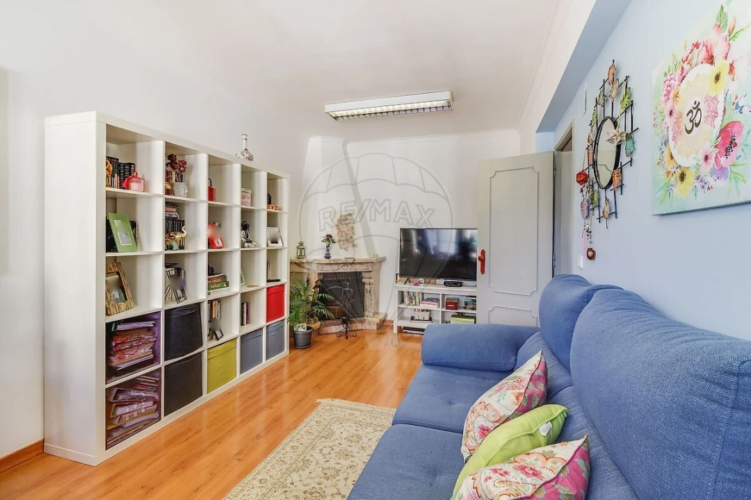 Apartamento T3 para Venda em Agualva e Mira-Sintra Foto 8
