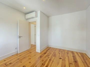 Apartamento T3 para Venda em São Vicente