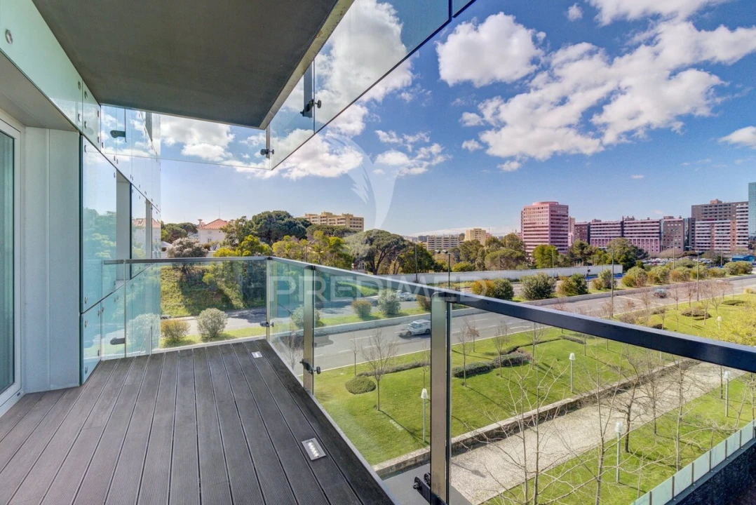 Apartamento T6 para Venda em Avenidas Novas Foto 1