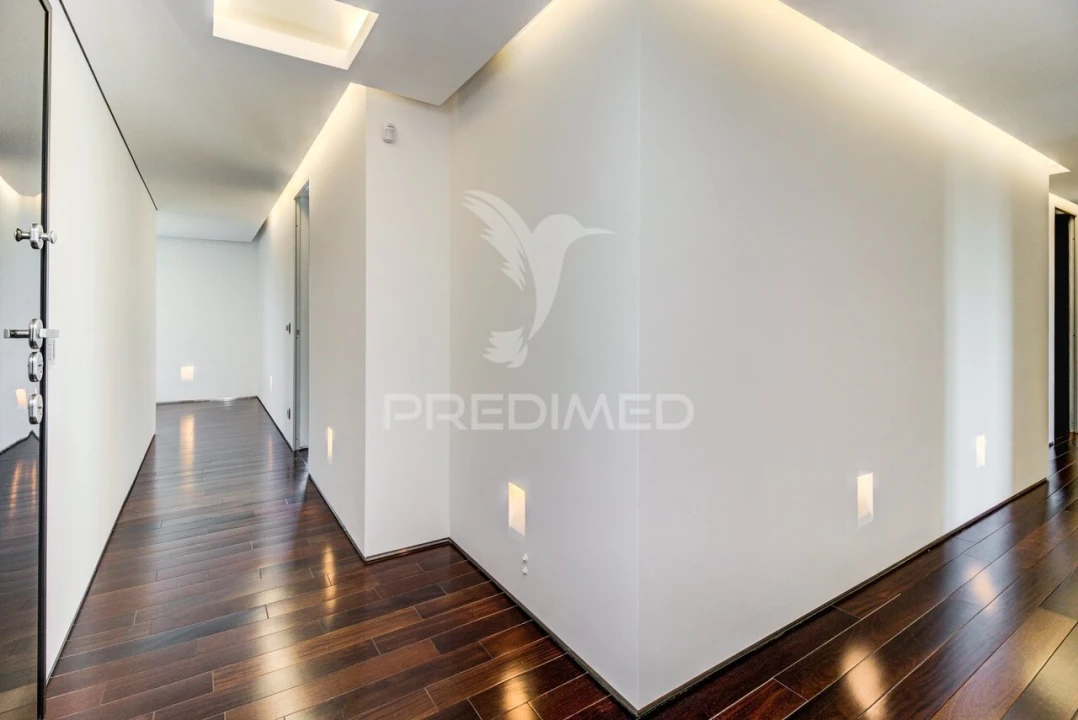 Apartamento T6 para Venda em Avenidas Novas Foto 30