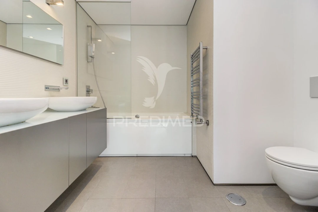 Apartamento T6 para Venda em Avenidas Novas Foto 22