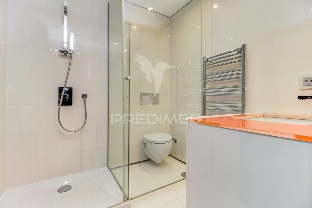 Apartamento T6 para Venda em Avenidas Novas Foto 29