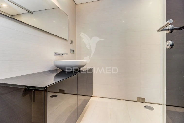 Apartamento T6 para Venda em Avenidas Novas Foto 25