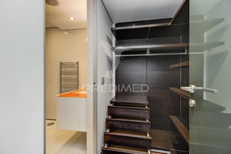 Apartamento T6 para Venda em Avenidas Novas Foto 28