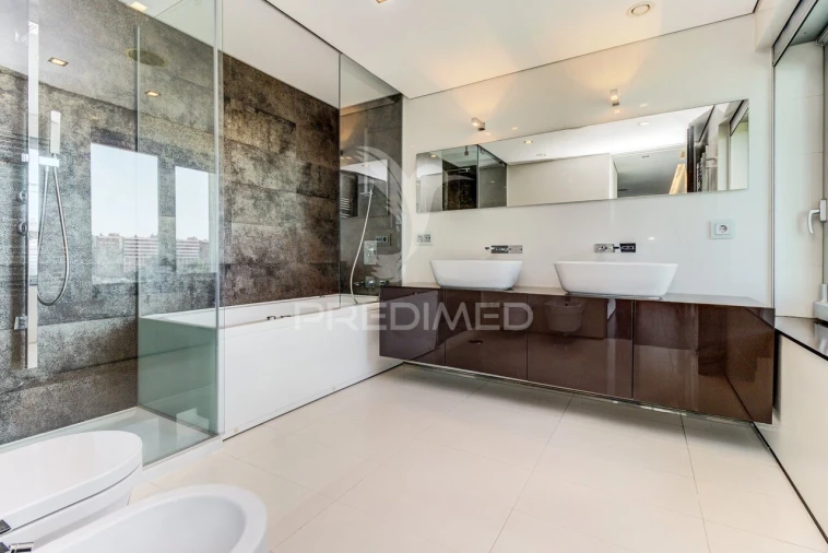 Apartamento T6 para Venda em Avenidas Novas Foto 20