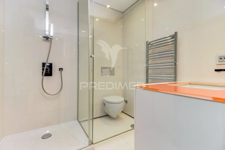 Apartamento T6 para Venda em Avenidas Novas Foto 29