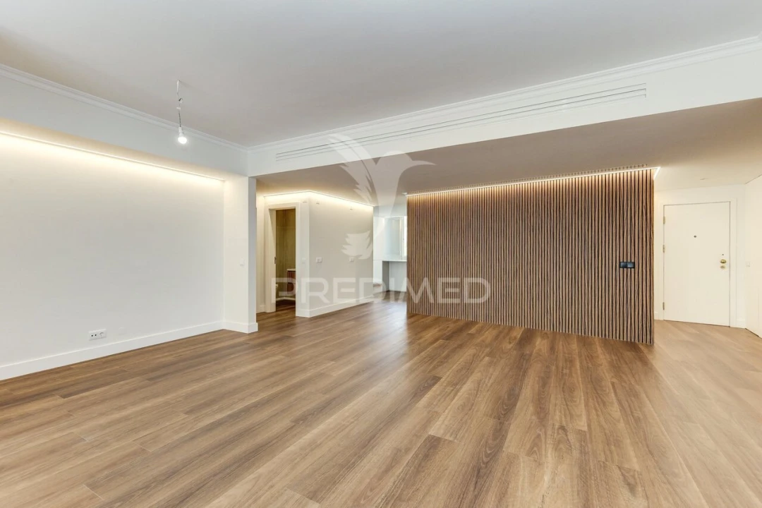 Apartamento T3 para Venda em Parque das Nações Foto 9