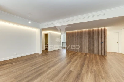 Apartamento T3 para Venda em Parque das Nações