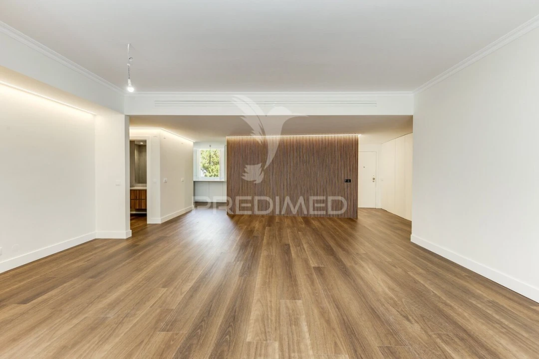 Apartamento T3 para Venda em Parque das Nações Foto 8