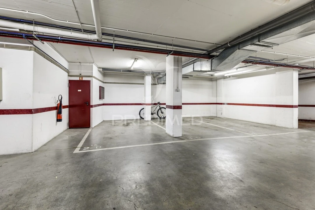 Apartamento T3 para Venda em Parque das Nações Foto 26