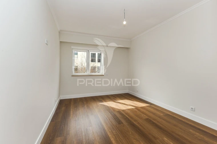 Apartamento T3 para Venda em Parque das Nações Foto 16