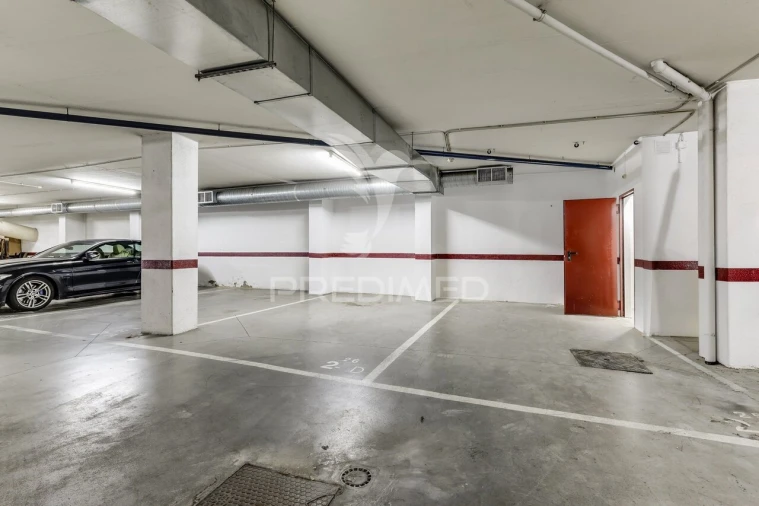 Apartamento T3 para Venda em Parque das Nações Foto 25