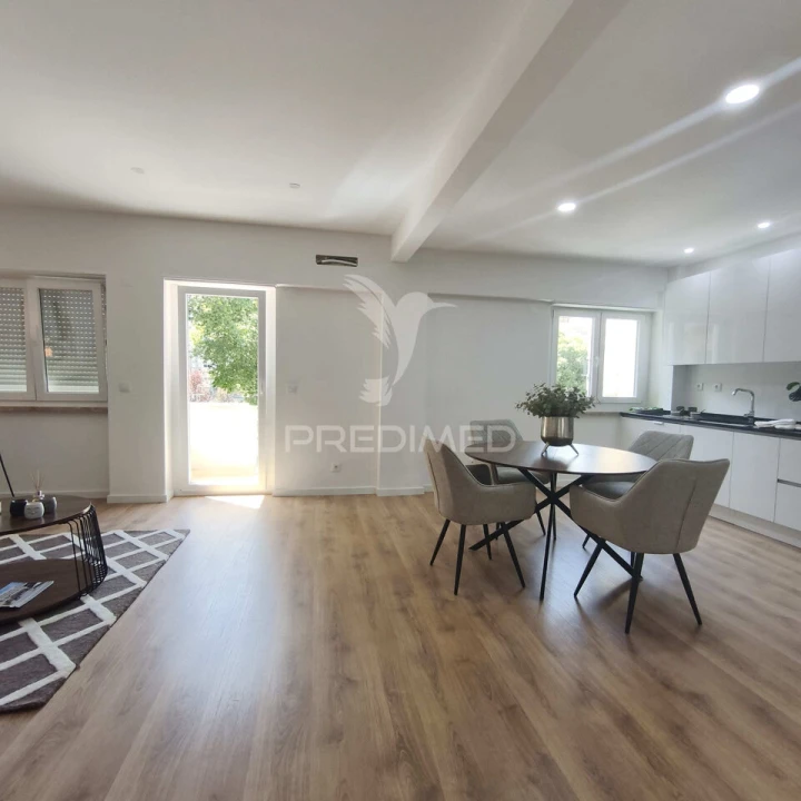 Apartamento T3 para Venda em Benfica Foto 30