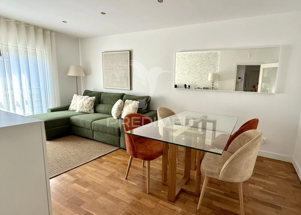 Apartamento T2 para Venda em São Domingos de Benfica Foto 4