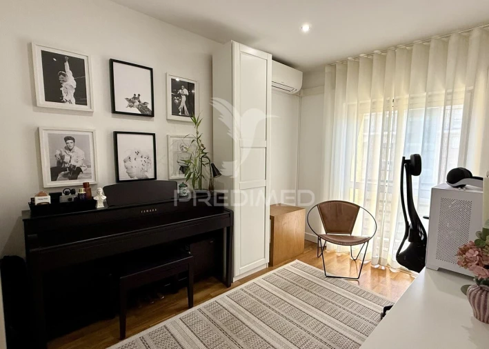 Apartamento T2 para Venda em São Domingos de Benfica Foto 16