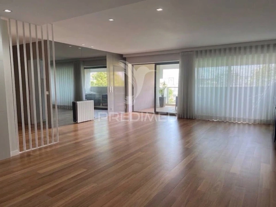 Apartamento T3 para Venda em Antas e Abade de Vermoim Foto 3