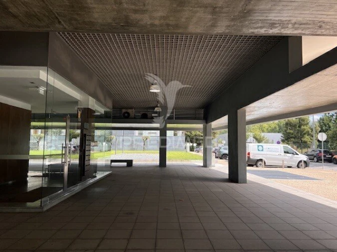 Apartamento T3 para Venda em Antas e Abade de Vermoim Foto 4