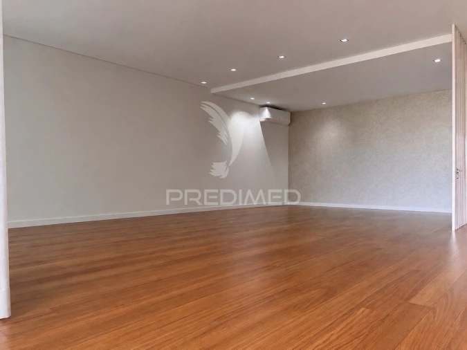 Apartamento T3 para Venda em Antas e Abade de Vermoim Foto 6
