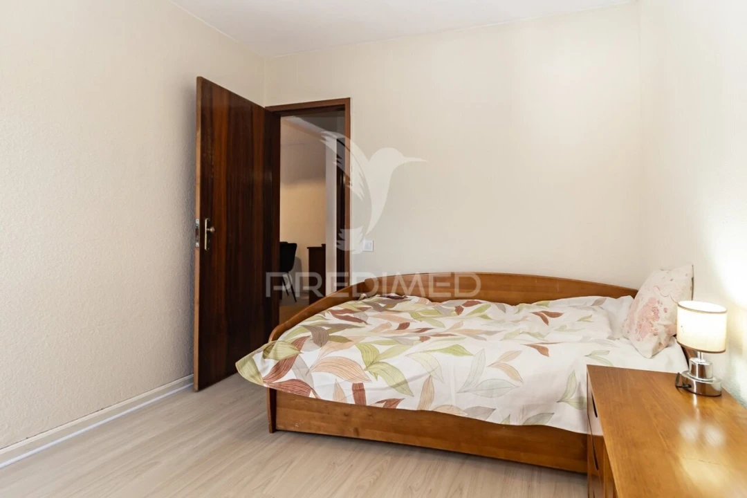 Apartamento T3 para Venda em Corroios Foto 32