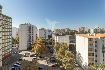 Apartamento T3 para Venda em Corroios