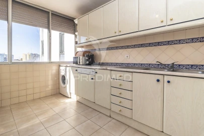 Apartamento T3 para Venda em Corroios