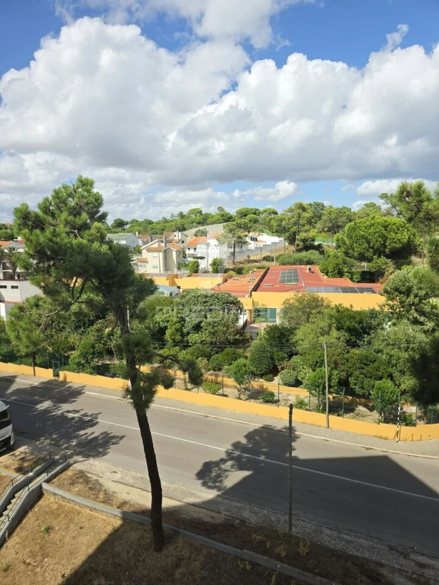 Apartamento T3 para Venda em Corroios Foto 13
