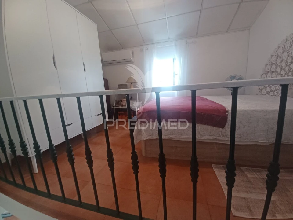 Moradia T1 para Venda em Urra Foto 7